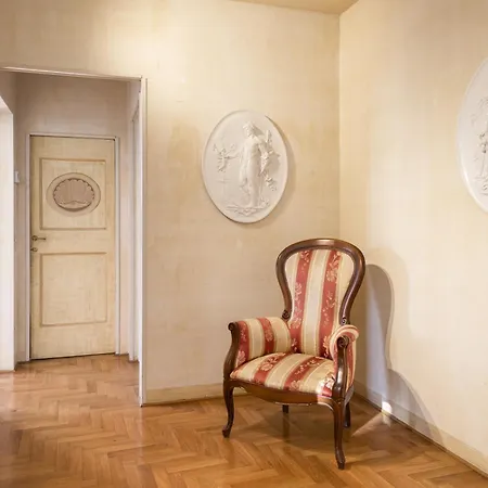 Duomo House - Cavallereschi Palace Appartamento *