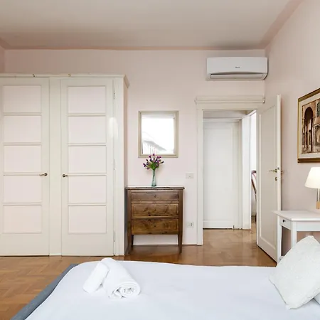 Duomo House - Cavallereschi Palace Apartment Florenz